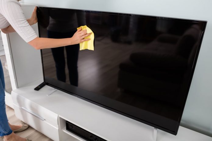 cómo limpiar una televisión