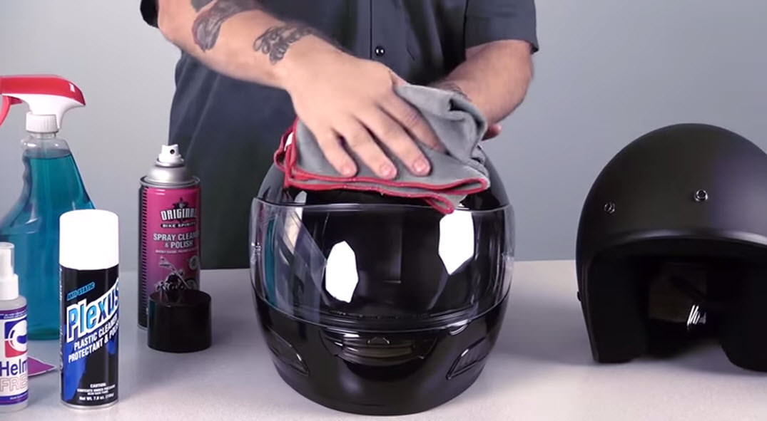 cómo limpiar un casco